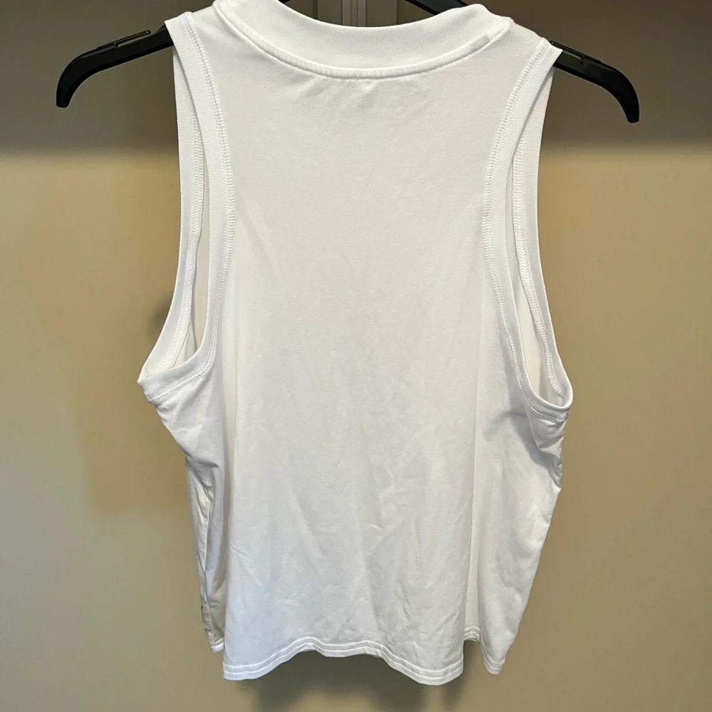 Vuori White Energy Muscle Tee - Picture 2 of 3